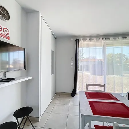 Apartamento Joli Proche Cnpe Du Blayais Saint-Aubin-de-Blaye