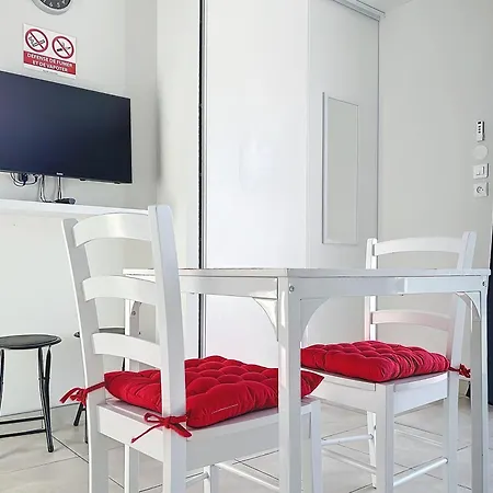 Appartement Joli Proche Cnpe Du Blayais Saint-Aubin-de-Blaye